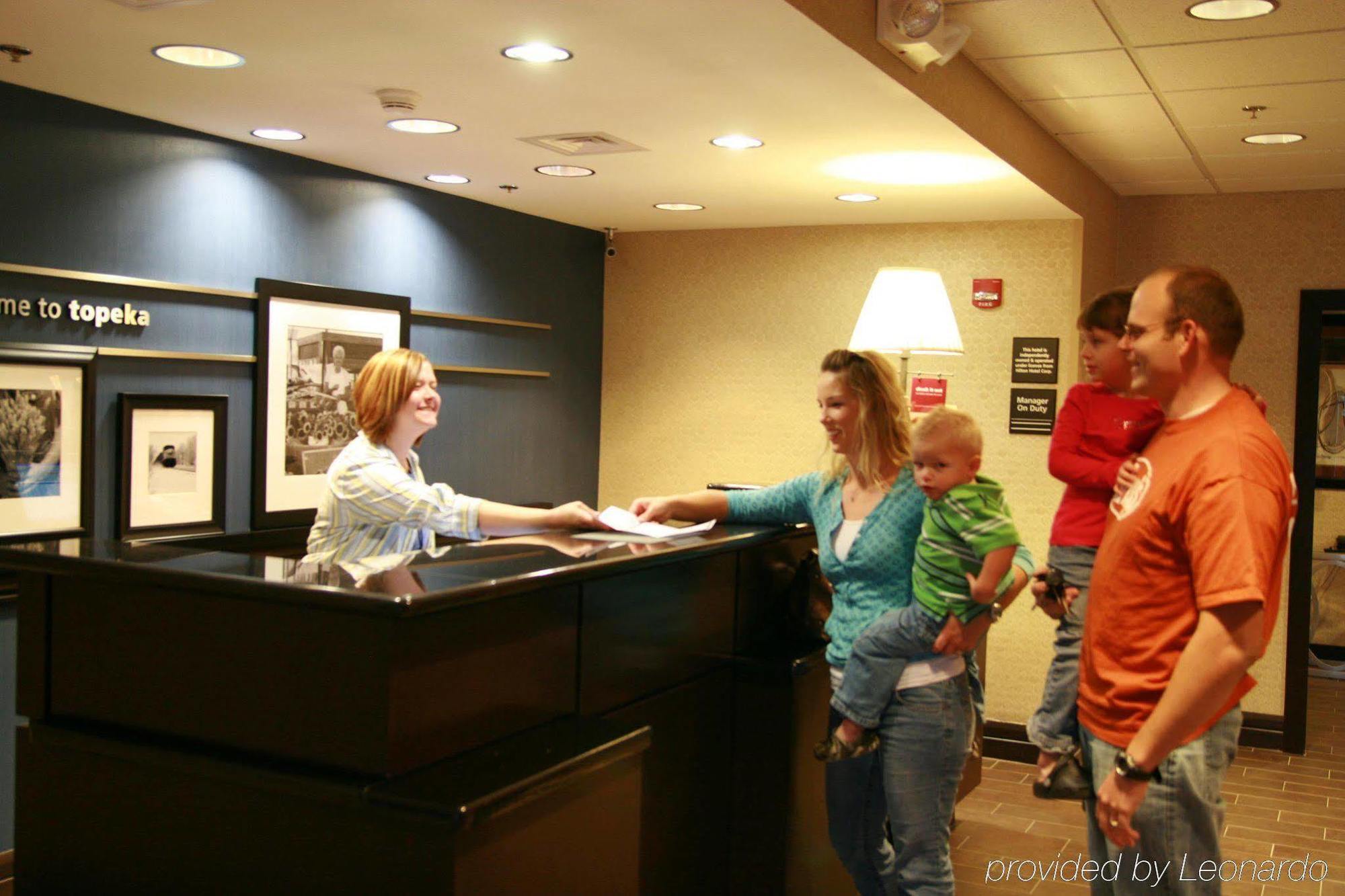 Hampton Inn Topeka Interiør billede